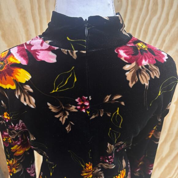 VENUS Velvet Floral Mock-Neck Bodycon Midi Dress Medium whimsygoth dark romance - Picture 3 of 10
